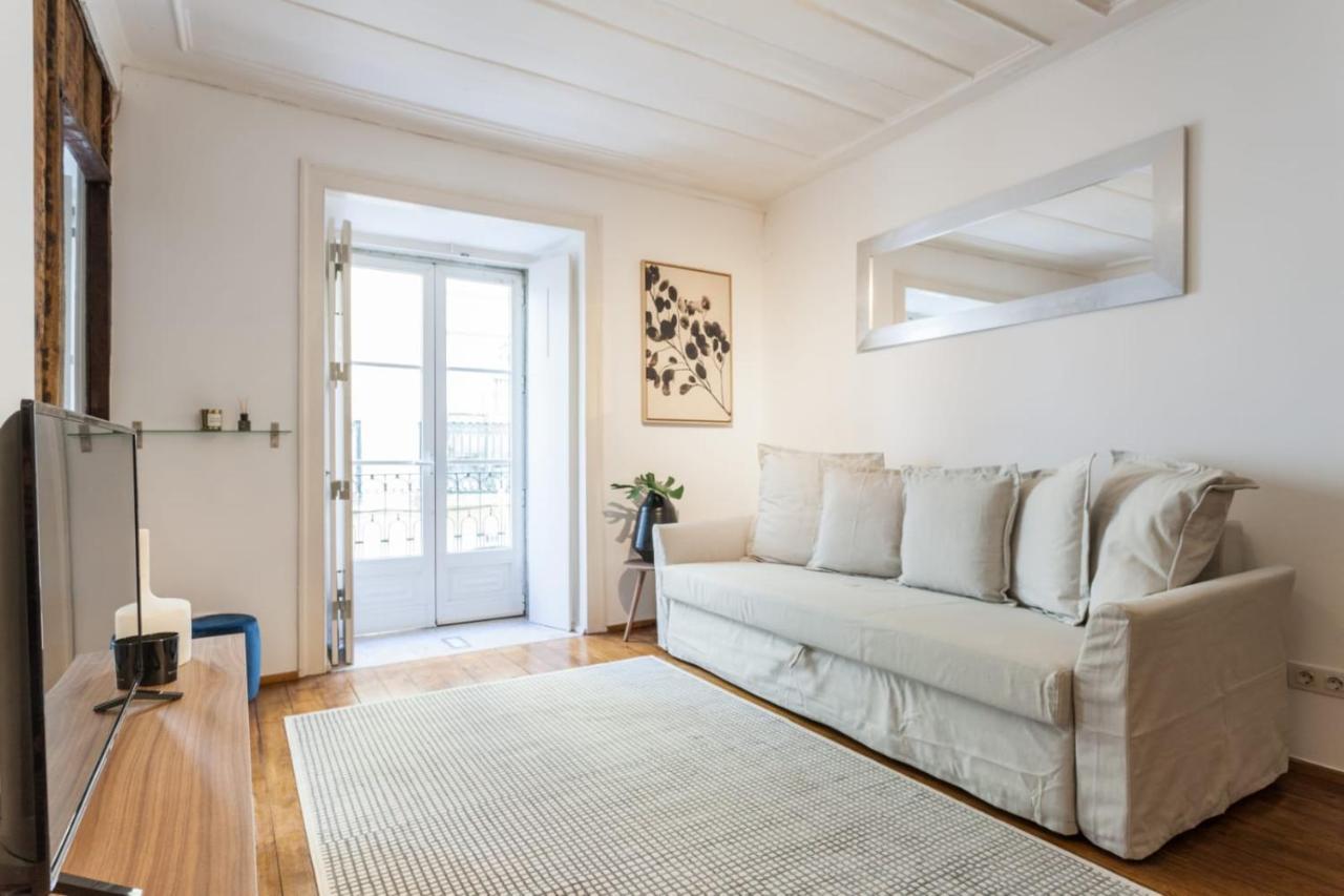 Appartamento Living Bairro Alto II Lisbona Esterno foto