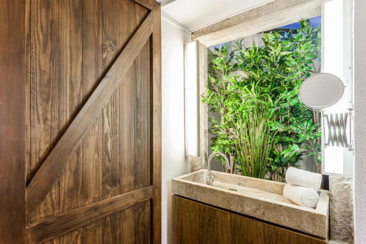 Appartamento Living Bairro Alto II Lisbona Esterno foto